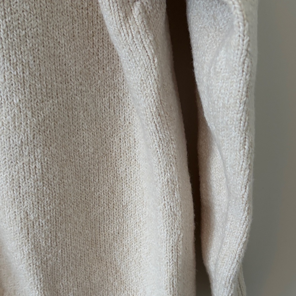 Uniqlo | Sweater | xs - Picture 5 of 8
